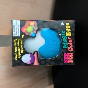 Nee Doh Aldi Exclusive Magic Color Egg NWT